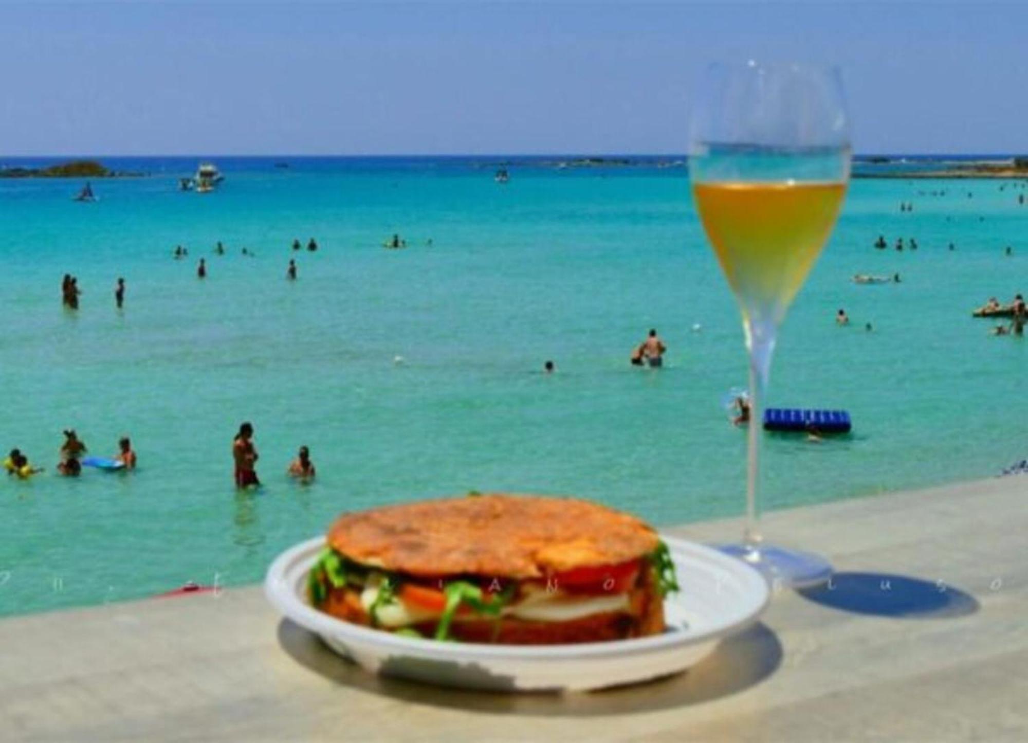 Sea View Panoramic Penthouse Villa Porto Cesareo Exterior photo
