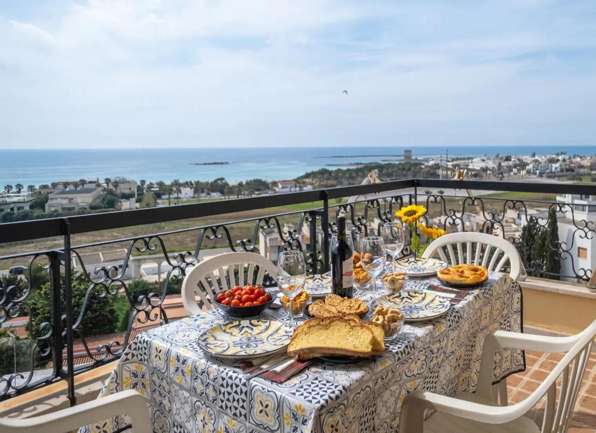 Sea View Panoramic Penthouse Villa Porto Cesareo Exterior photo